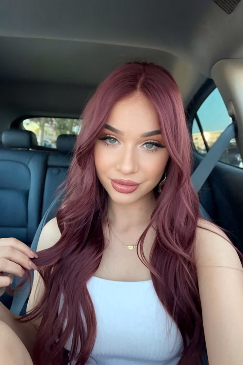 Модний Burgundy Hair Color 2025: тренди та ідеї