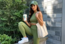 16 стильних літніх образів 2025 року з легінсами та джоггерами