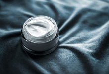 Чесна добірка: без гучних брендів, без трендів. Лише три креми, які реально зробили мою шкіру щасливою навесні та влітку.