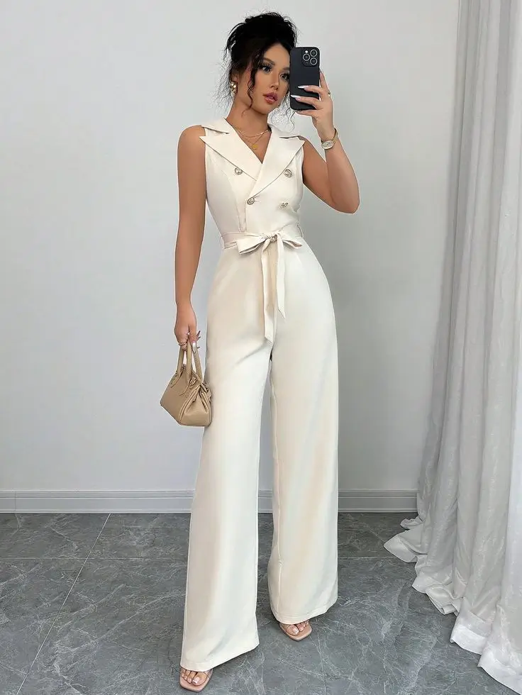 Що одягнути мамі на останній дзвоник 2025 — стильні образи й поради