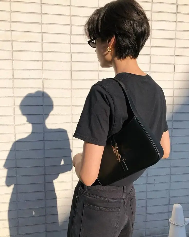 7 трендових стрижок на червень 2025: освіжи свій стиль!