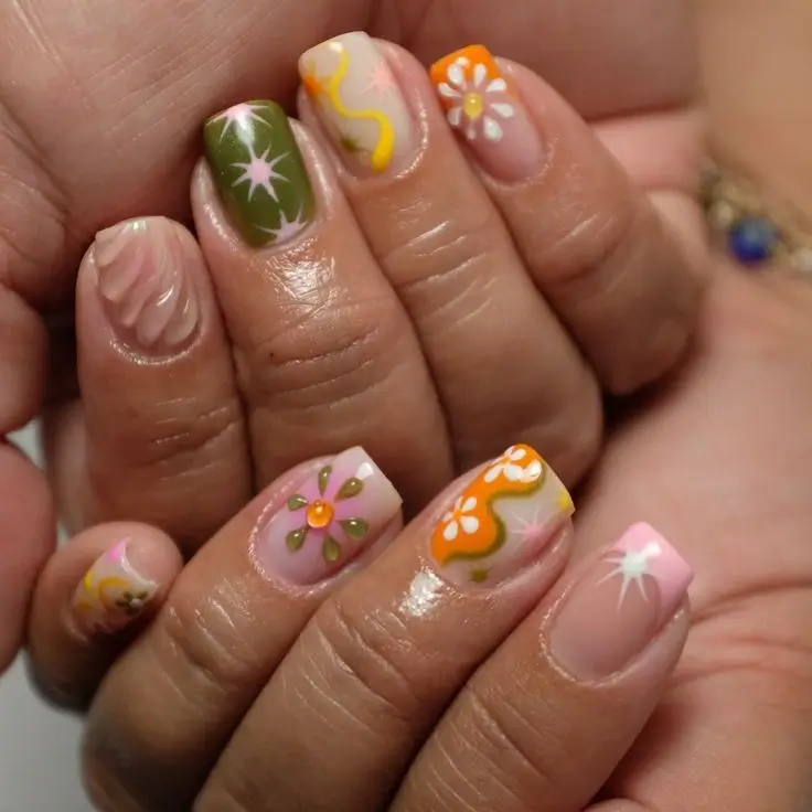 Новинки летнего дизайна ногтей для женщин после 60 лет: 15 стильных идей