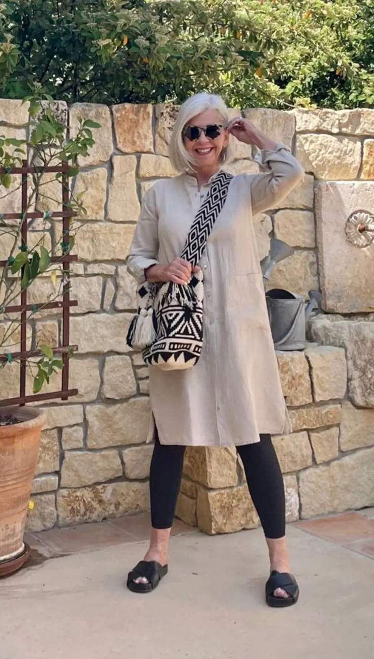 Что надеть летом после 60 лет: 15 стильных образов на 2025 год