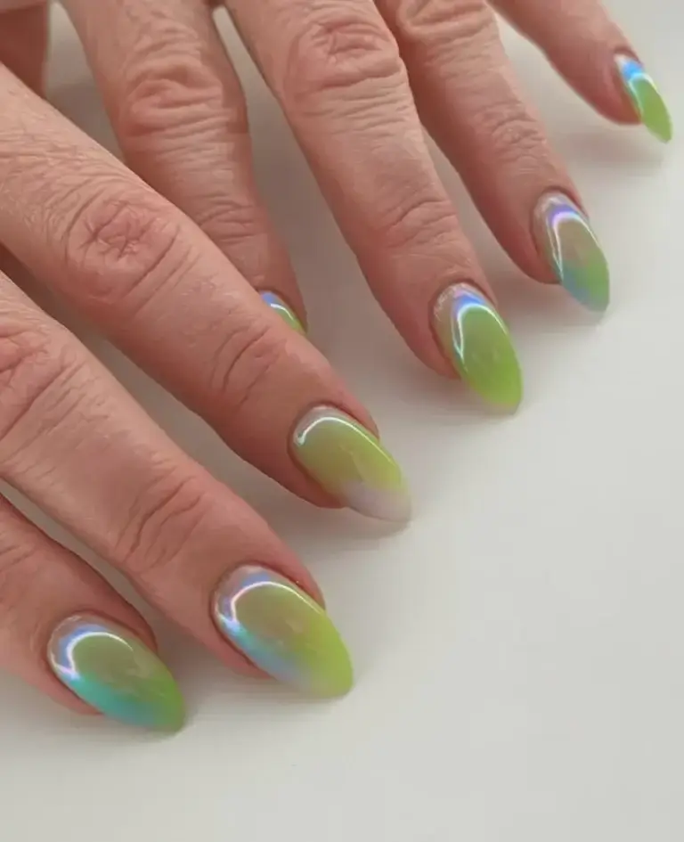 Какой цвет ногтей будет в тренде в июне 2025: 15 идей