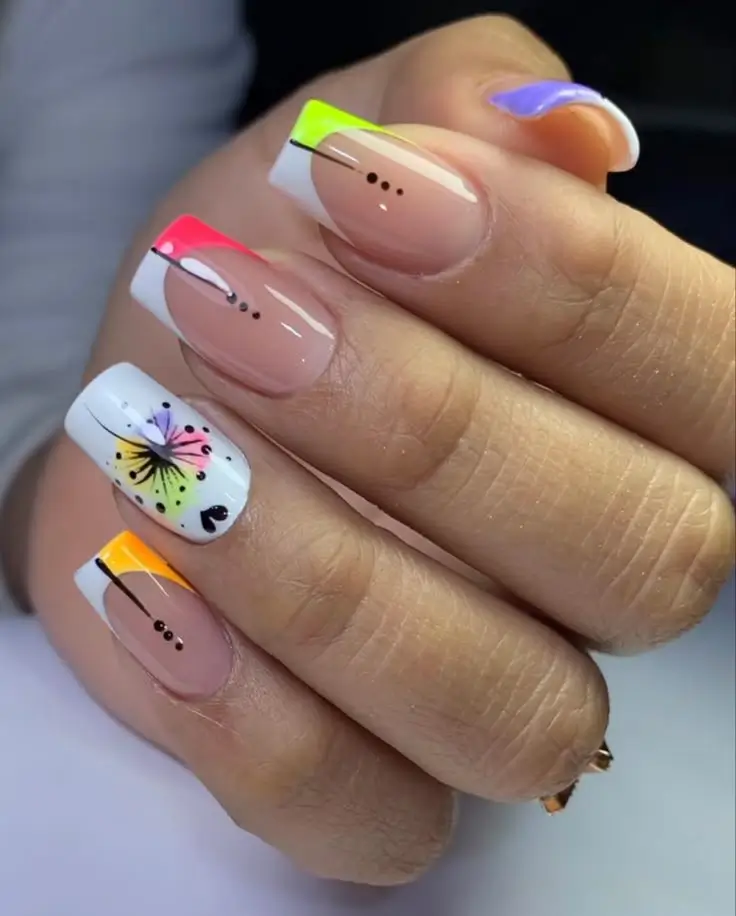 Трендовый летний френч 2025 на короткие ногти — 20 свежих идей