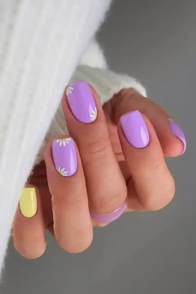 Идеи дизайна коротких ногтей: 18 модных вариантов летнего маникюра 2025