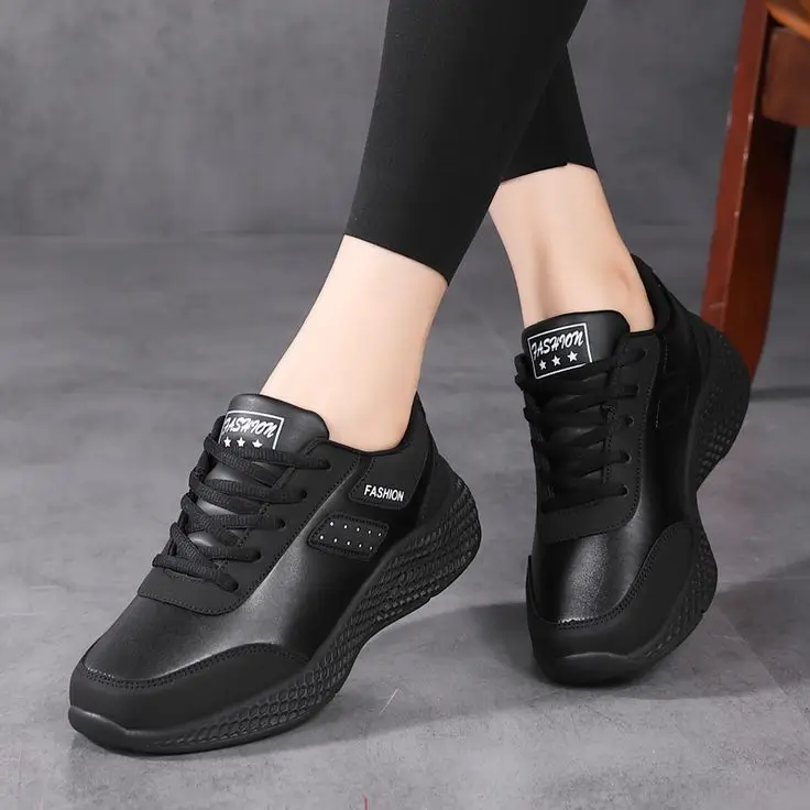 Total black: мінімалізм без компромісів