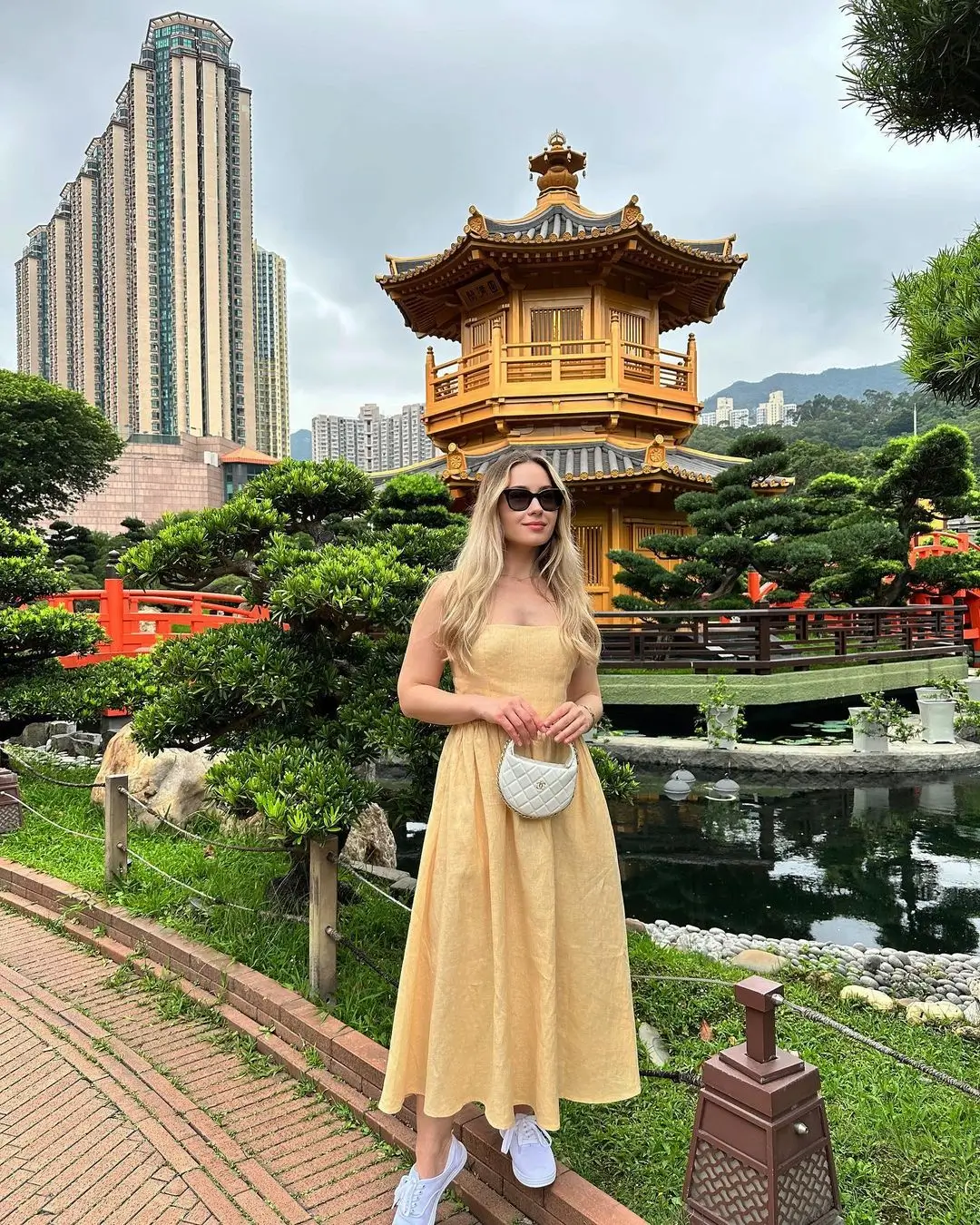 Трендові літні сарафани 2025: 15 стильних ідей для сучасного образу