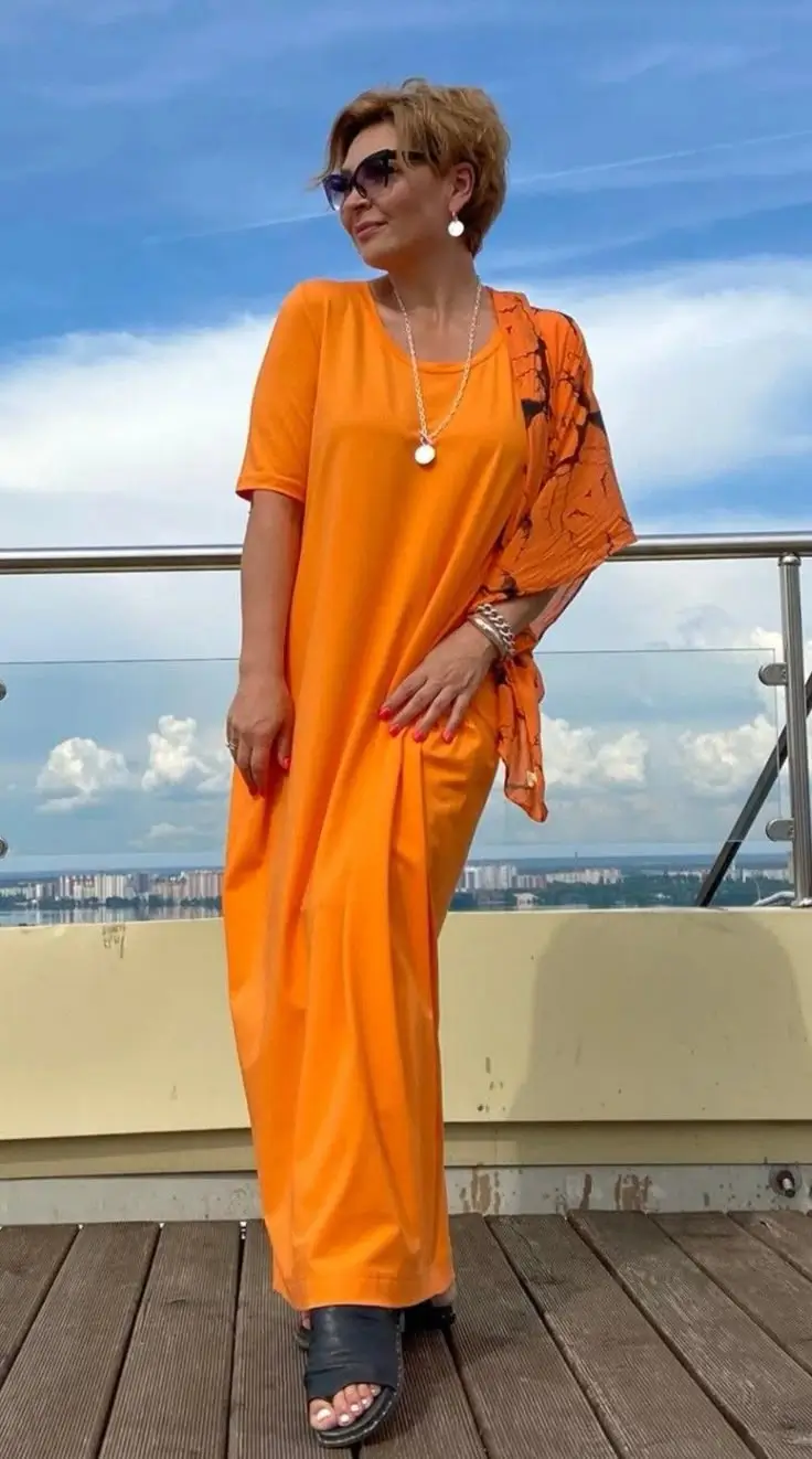 Модний літній омолоджуючий гардероб для жінок після 50 років: 15 стильних рішень