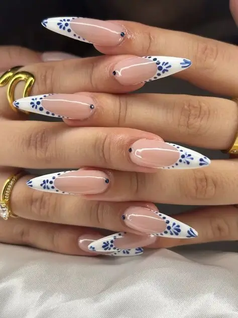 20 ідей літнього френча — модний манікюр на літо 2025