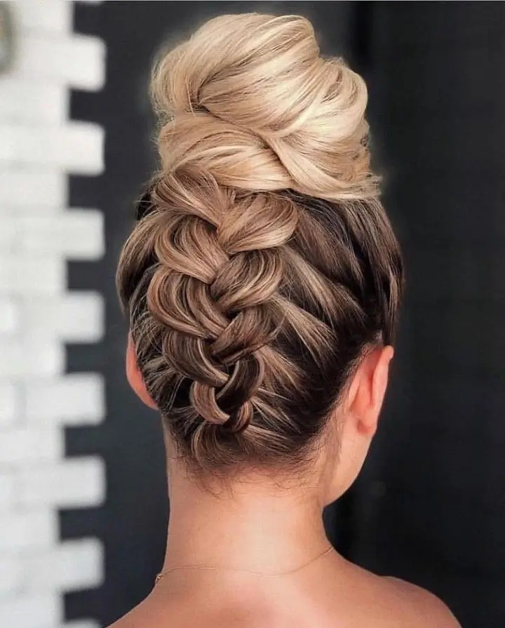 Простые летние укладки для волос — 20 идей за 5 минут