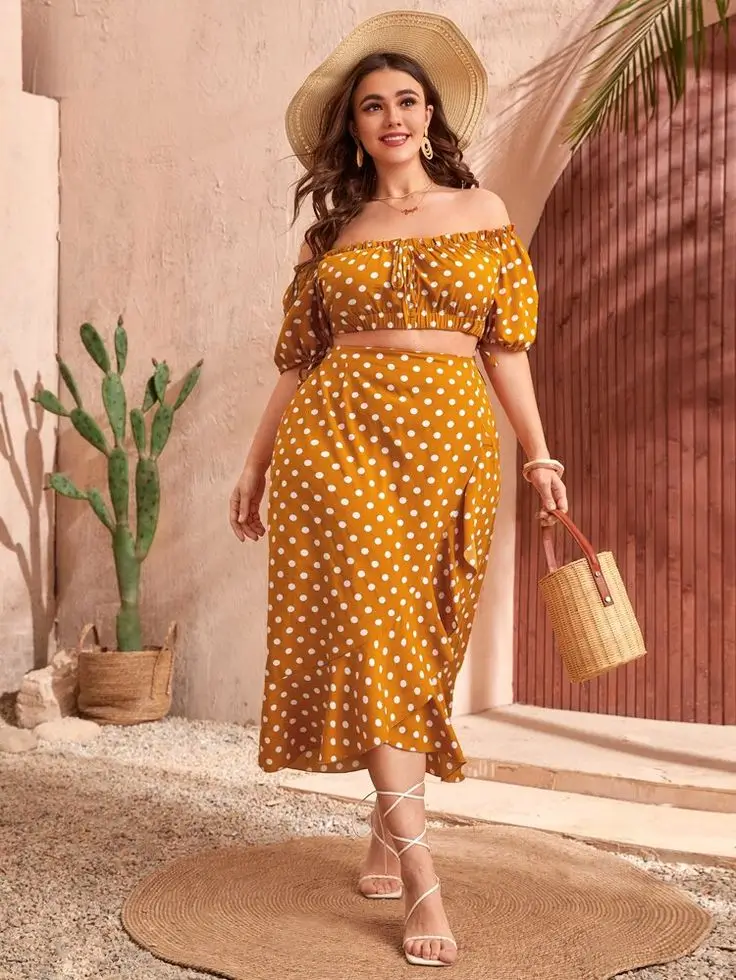 Летняя мода 2025 для полных женщин: 20 стильных идей