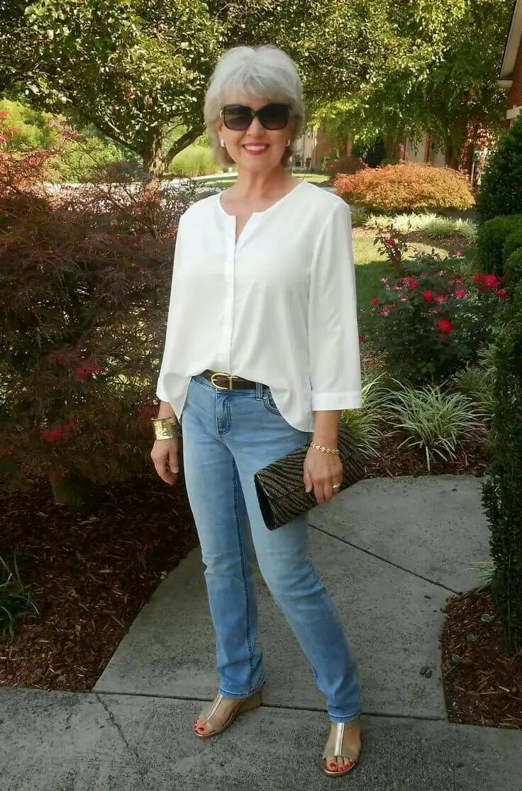 Что надеть летом после 60 лет: 15 стильных образов на 2025 год