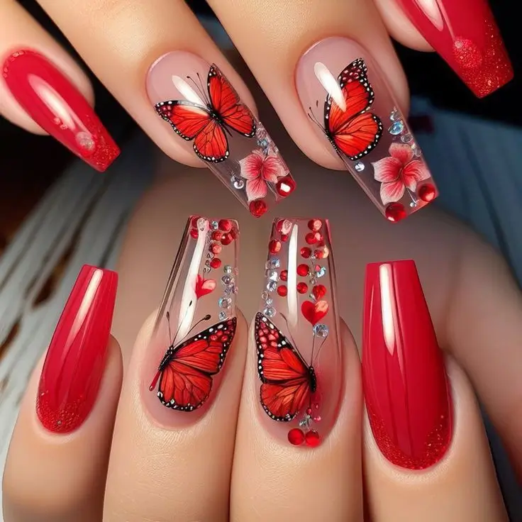 Червоний манікюр – найкращі літні відтінки та ідеї 2025 року