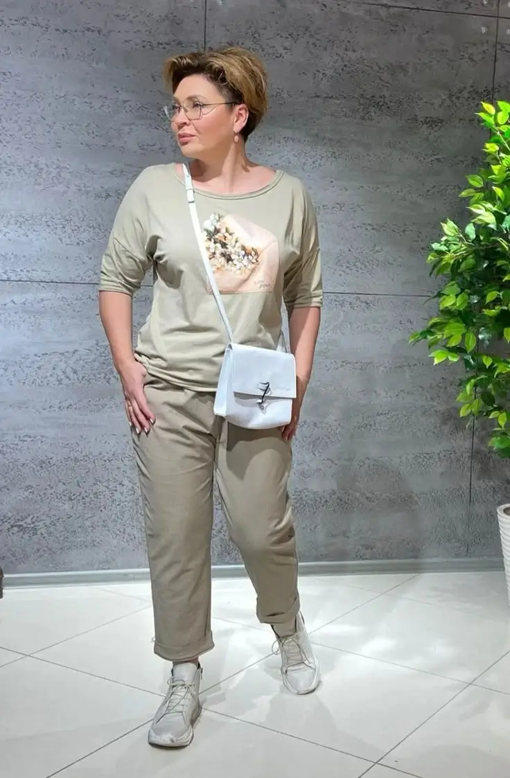 Модний літній омолоджуючий гардероб для жінок після 50 років: 15 стильних рішень