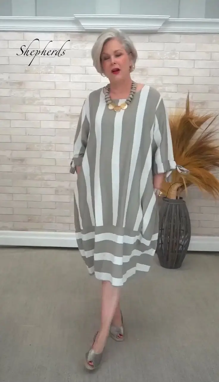 Что надеть летом после 60 лет: 15 стильных образов на 2025 год