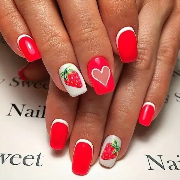 Красный маникюр: лучшие летние оттенки и идеи 2025 года