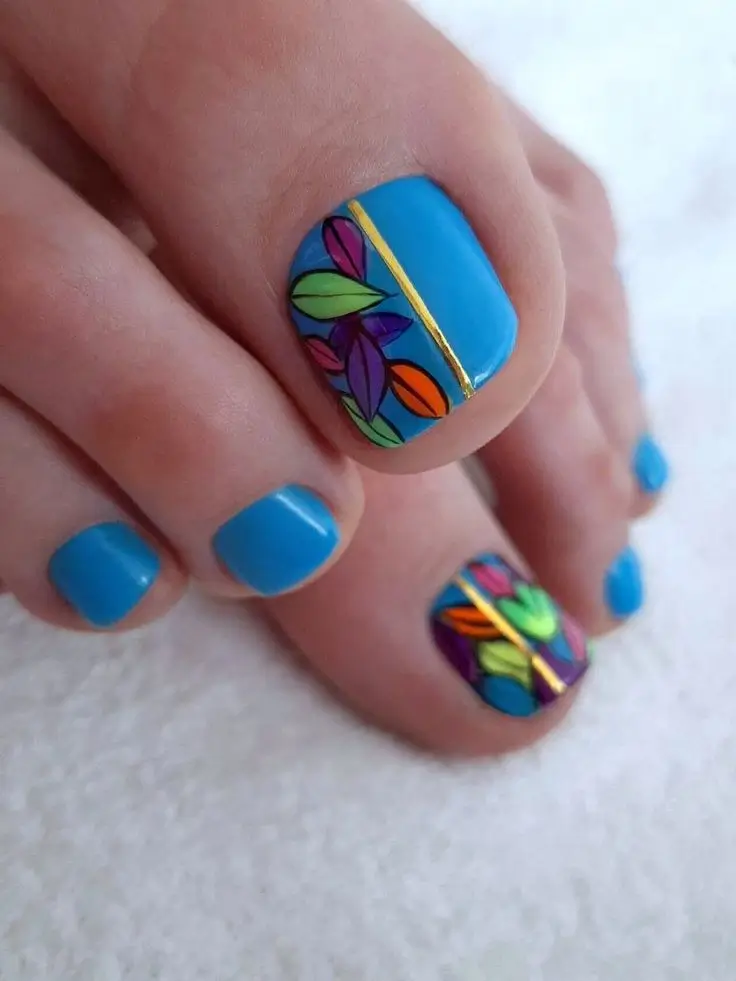 Модний літній дизайн для педикюру 2025: 20 трендових ідей