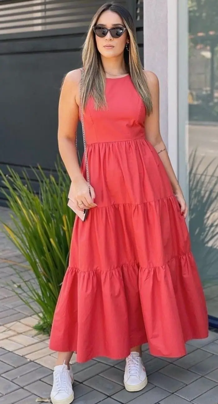 19 модных летних платьев 2025: тренды, фасоны и образы