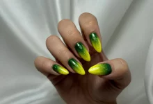 Літні неонові нігті знову в моді у 2025 &mdash; 15 найкращих ідей