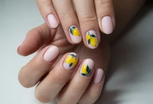Идеи дизайна коротких ногтей: 18 модных вариантов летнего маникюра 2025