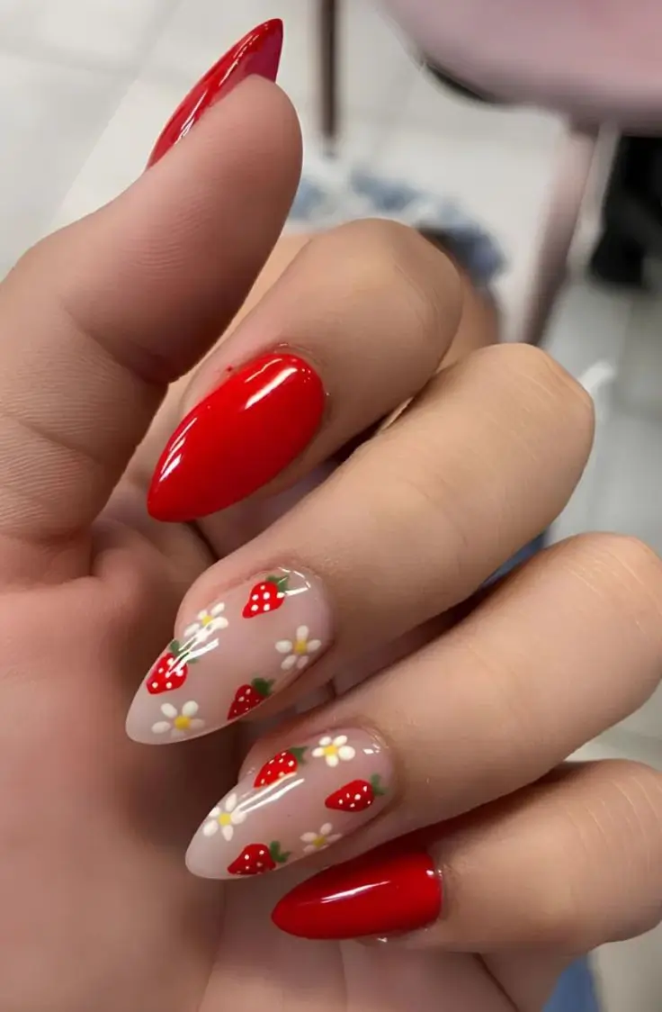 Ромашковые поля и клубничные вспышки