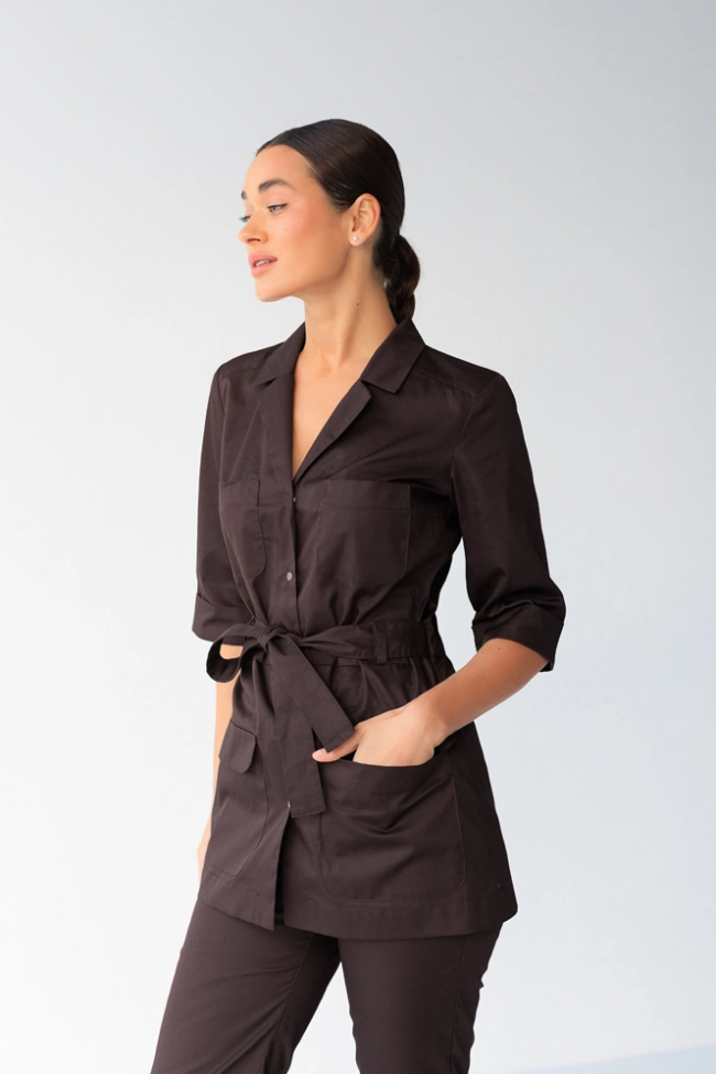 Купити медичний одяг: як знайти ідеальний баланс між комфортом, якістю та стилем