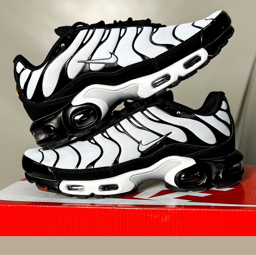 женские nike air max tn white/black