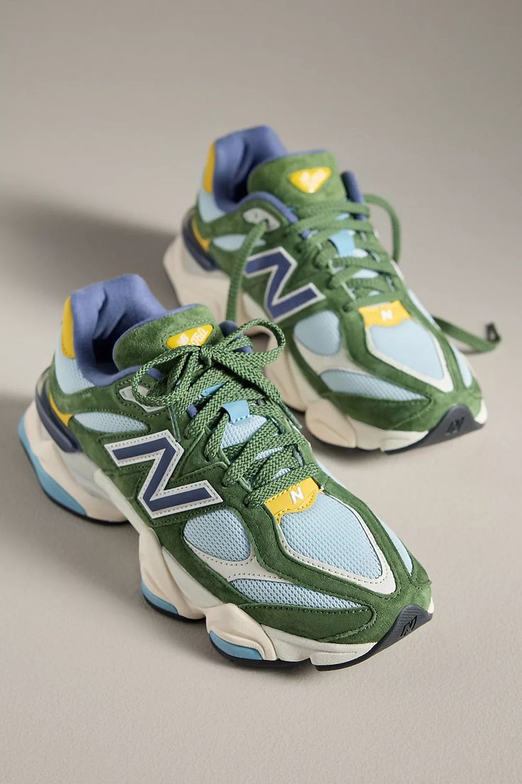Із чим носити New Balance? Стильні поради