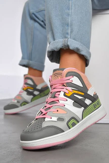 shoes Кросівки жіночі білого кольору з різнокольоровими вставками на шнурівці р.37 187322M minimalka.com $627