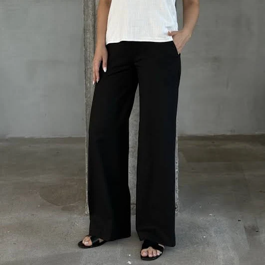 pants Брюки прямого крою чорні Tanali $1950