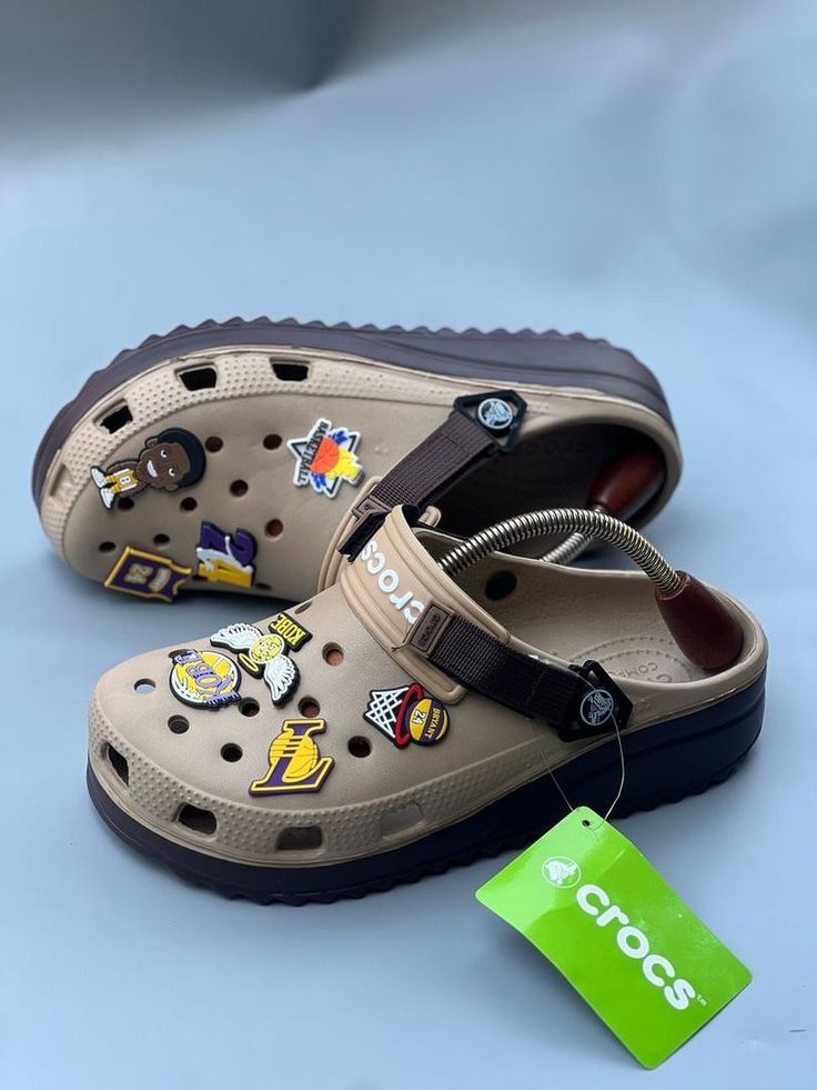 Как заказать Crocs из Америки: полное руководство по покупке и доставке